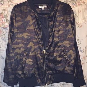 Black and camouflage bomber jacket